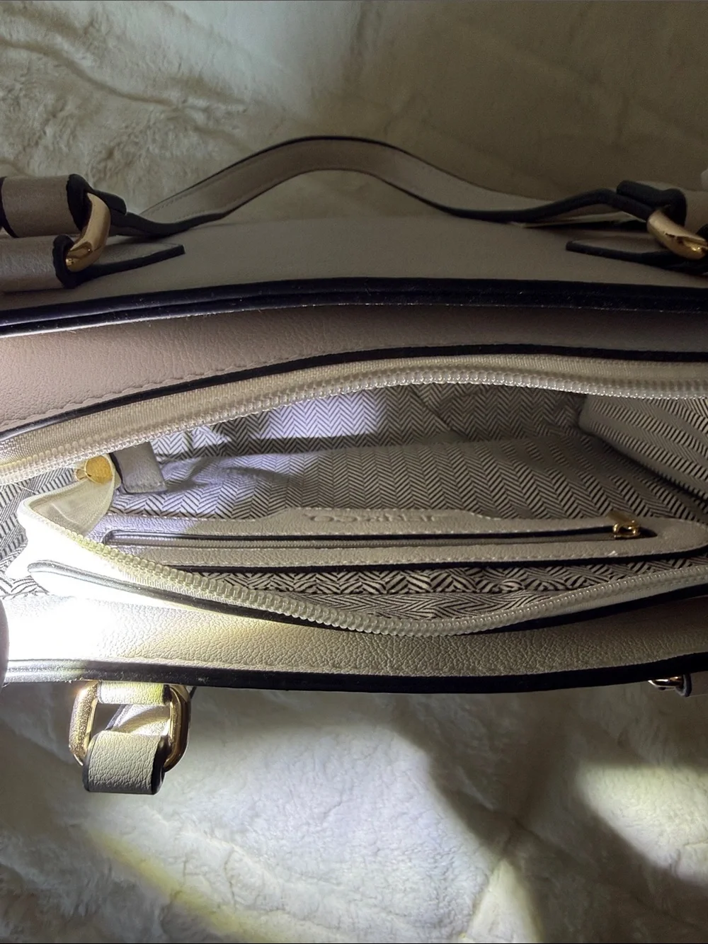 Jen & Co Light Gray/Stone Tote Bag with Braided Trim and crossbody strap